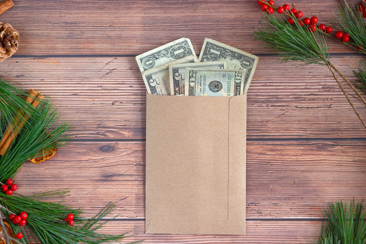 10 Best Holiday Coupons You Can Use This Season