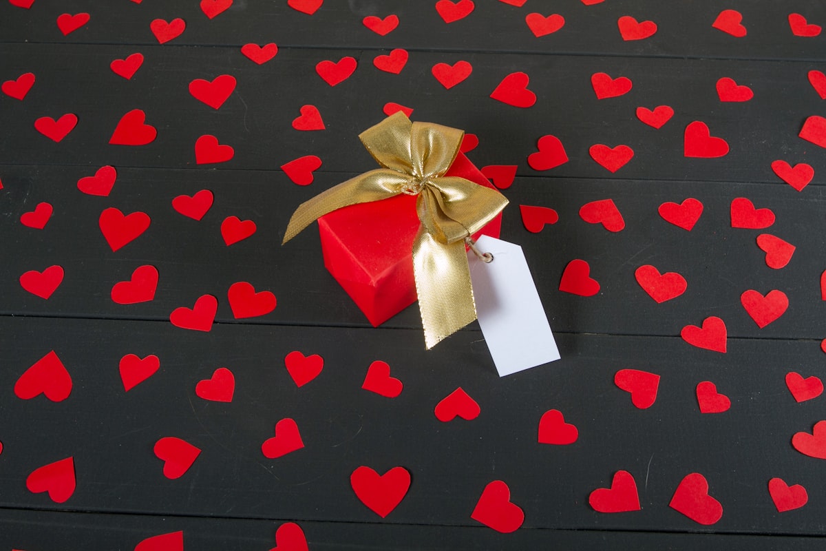 6 Valentine’s Day Coupons for Last-Minute Gifts